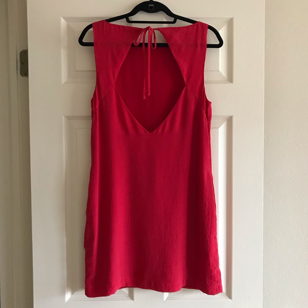 Backless Shift Dress with Pockets!!